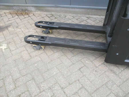 Stacker pedestre 2014  BT SWE 200D (7)