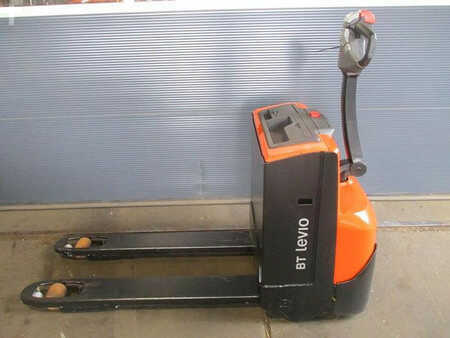 Niederhubwagen 2011  BT LWE 160 (1)