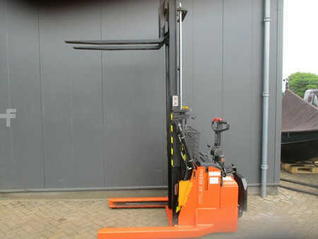 Pallet Stackers 2012  BT RWE 120 (7)