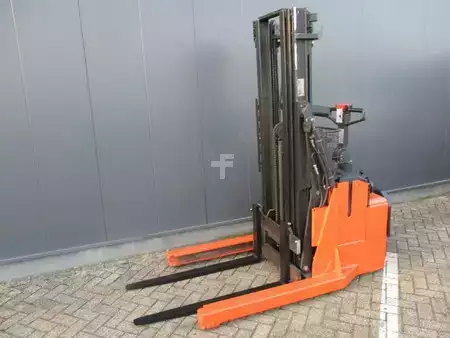 Pinontavaunu 2012  Toyota RWE120 (2)