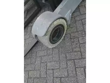 Reach Trucks 2019  Still FM-X20 SE (3)