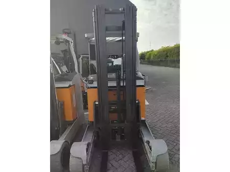 Reach Trucks 2019  Still FM-X20 SE (4)