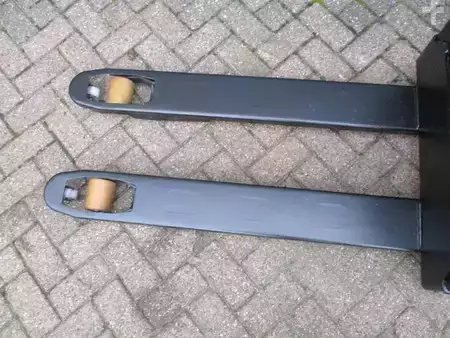 Låglyftare El 2019  Toyota LWE140 (4)