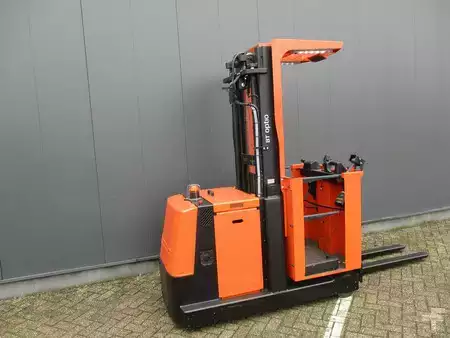 Pystysuora ordreplukker 2019  Toyota OME 100M (2)