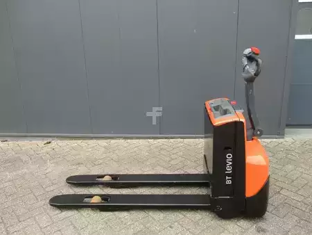 Lavansiirtovaunu 2018  Toyota LWE140 (1)