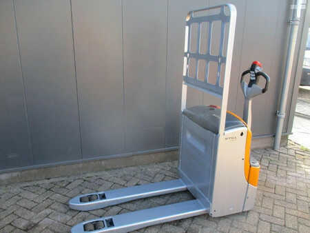 Transpalettes éléctriques 2015  Still EXU16 (2)