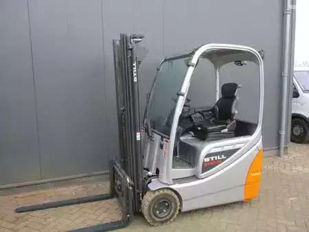 Carrelli elettrici 3 ruote 2018  Still RX20-15 (1)