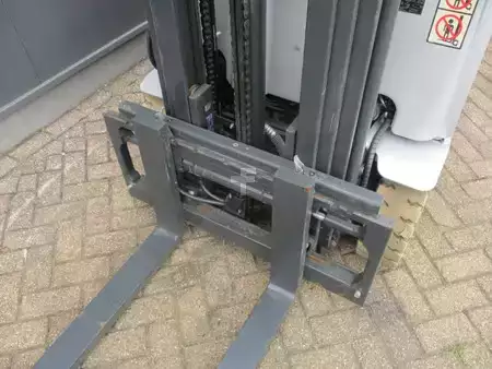 Carrelli elettrici 3 ruote 2018  Still RX20-15 (14)