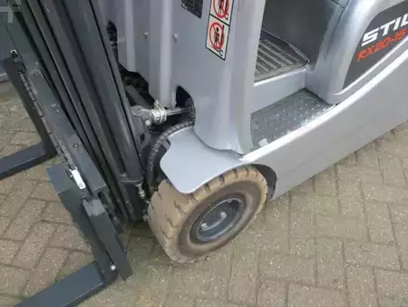 Carrelli elettrici 3 ruote 2018  Still RX20-15 (7)