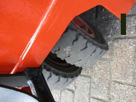 Elektryczne 3-kołowe 1995  Linde E12 (5)