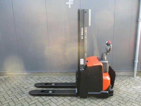 Stoccatori 2017  Toyota SWE140 (2)