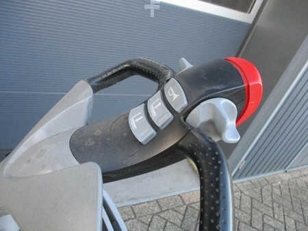 Apilador eléctrico 2020  Still EXV-SF14 (8)