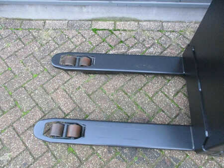 El-pallevogn 2017  Toyota LWE160 (4)