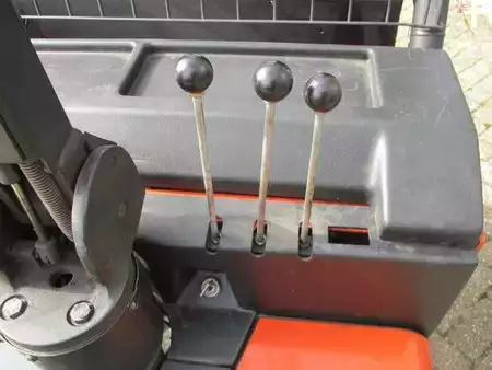 Pinontavaunu 2011  Toyota RWE120 (6)