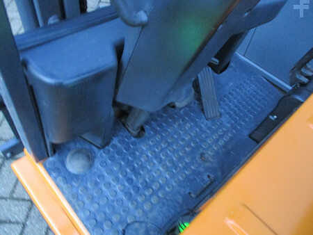 Sähkö - 3 pyör 2003  Still R50-15 (4)