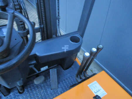 Sähkö - 3 pyör 2003  Still R50-15 (6)