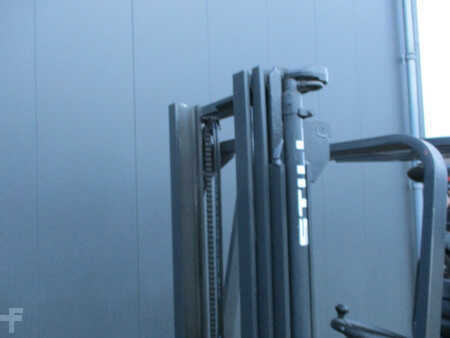 Sähkö - 3 pyör 2003  Still R50-15 (8)