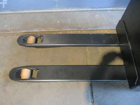 El-pallevogn 2010  BT LWE 160 (7)