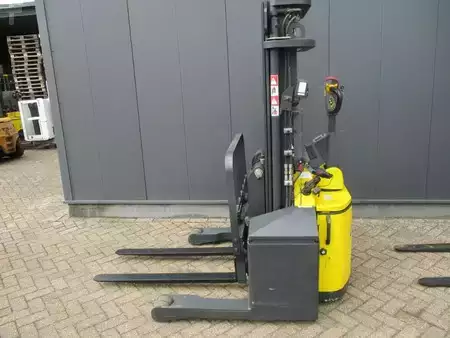 Ruční vysokozdvižný vozík 2019  Combilift COMBI-WR (1)