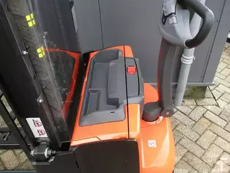 Pallestabler 2018  Toyota SWE140L (13)