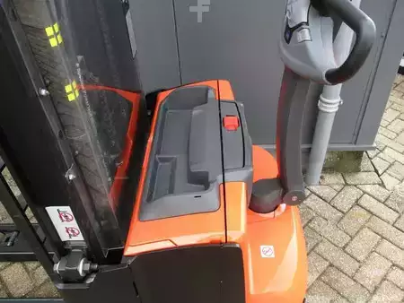 Pallestabler 2018  Toyota SWE140L (3)