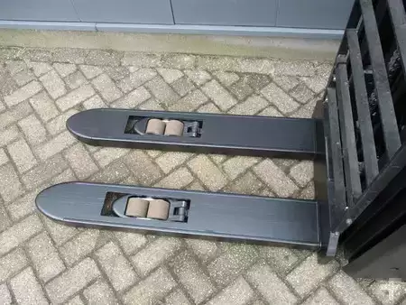 Pallestabler 2018  Toyota SWE140L (7)