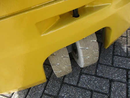 Elektrisk- 3 hjul 2008  Yale ERP16-ATF (5)