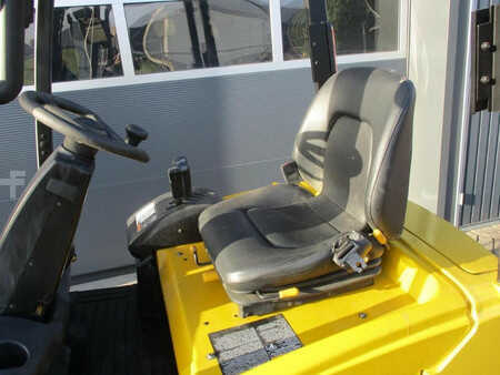 Elektrisk- 3 hjul 2008  Yale ERP16-ATF (7)