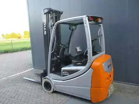 Chariots électriques à 3 roues 2019  Still RX20-20L (3)
