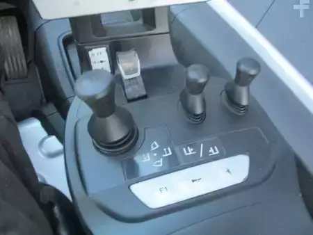 Chariots électriques à 3 roues 2019  Still RX20-20L (5)