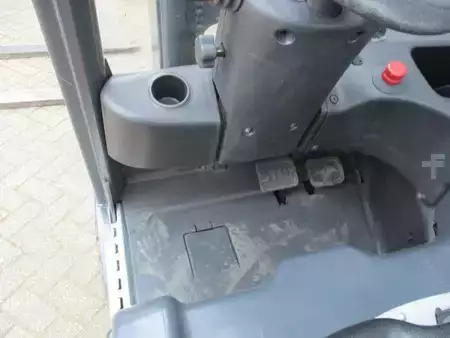 Sähkö - 4 pyör 2019  Linde E16L-02 (8)