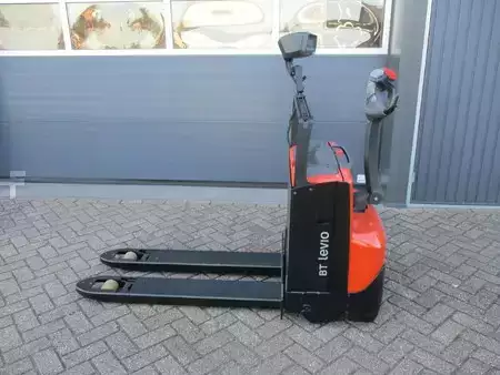 Wózki niskiego podnoszenia 2019  Toyota LWE160 (1)