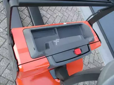 Wózki niskiego podnoszenia 2019  Toyota LWE160 (9)