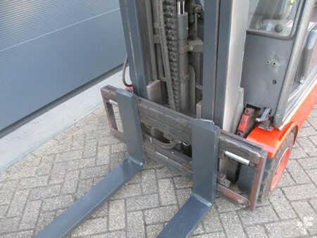 3-wiel elektrische heftrucks 1997  Linde E 16C (3)