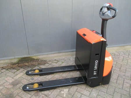 Electric Pallet Trucks 2018  Toyota LWE 140 (2)