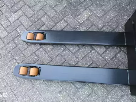 Niederhubwagen 2016  BT LWE160 (4)