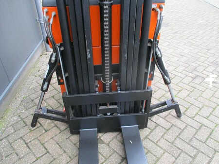 Wózek wysokiego podnoszenia 2007  Rocla SST16 TREV 5400 (12)