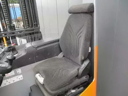 Reach Trucks 2020  Still FM-X14 (4)