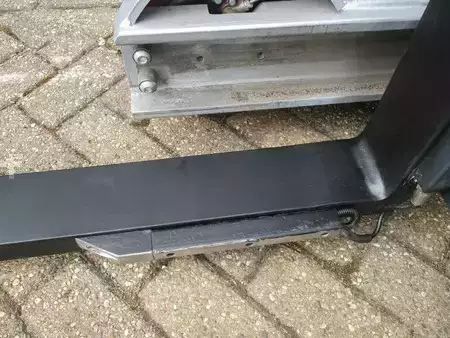Reach Trucks 2020  Still FM-X14 (8)