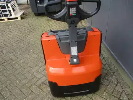 Porta-paletes elétrico 2019  Toyota LWE180 (4)
