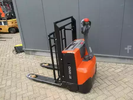 Nízkozdvižný vozík 2019  Toyota LWE160 (4)
