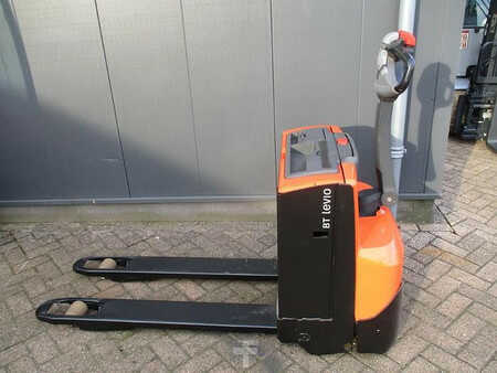 Electric Pallet Trucks 2016 BT LWE 160 (1)