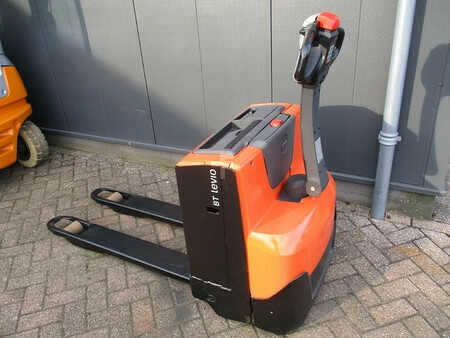 Electric Pallet Trucks 2016 BT LWE 160 (3)