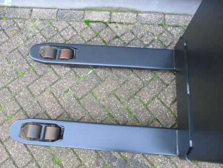 El-pallevogn 2017  Toyota LWE160 (3)