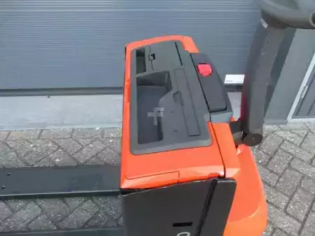 Lavtløftende truck 2019  Cesab P218 (5)
