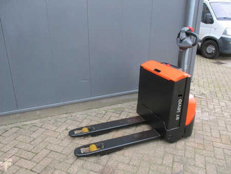 Elektrische palletwagens 2016  BT LWE140 (2)