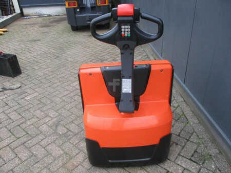 Elektrische palletwagens 2016  BT LWE140 (4)
