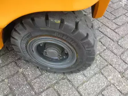 4-wiel elektrische heftrucks 2009  Still RX60-35 (4)