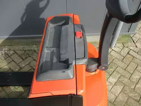 Porta-paletes elétrico 2019  Toyota LWE180 (4)