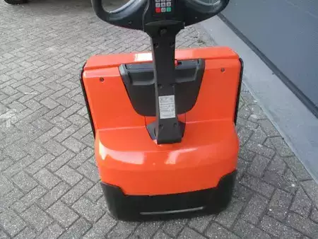 Porta-paletes elétrico 2016  BT LWE160 (4)